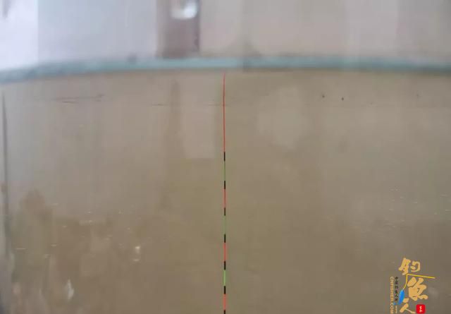 同样是调四钓二，1号浮漂和2号浮漂有何不同