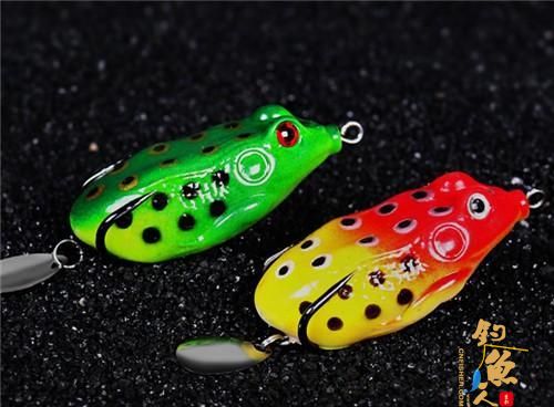 晚春气温升高自然水域如何路亚钓黑鱼