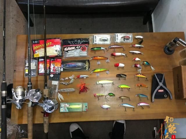 路亚钳：路亚者必备的工具