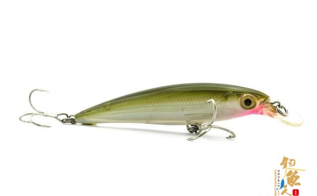 悬停米诺篇概述：悬停米诺的悬浮原理是保持所受的浮力和重力相平衡，并且在停止操作这种拟饵时，会出现悬停在水中的状态。悬停米诺多是用来针对具有领地保护意识和活性低的鱼，且在使用中要注意别针的选用