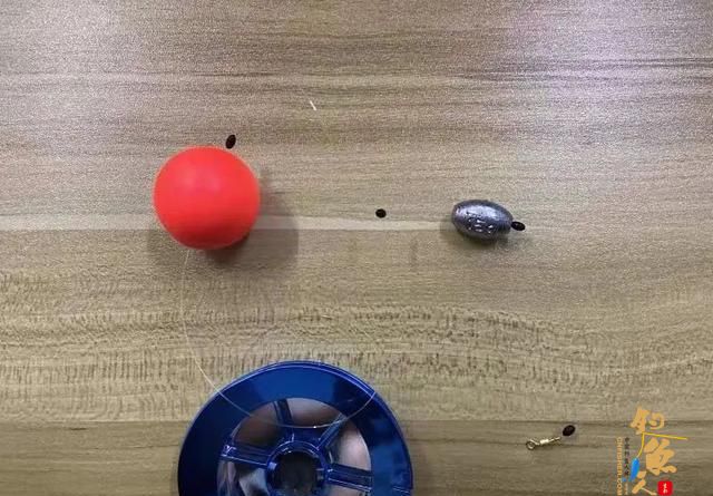 路亚竿还能钓鲫鱼?简单方法一学就会